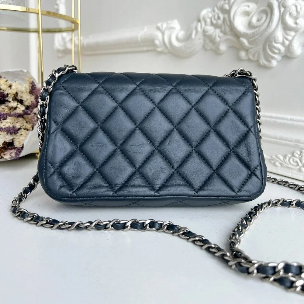 Authentic Chanel Dark Gray Lambskin Crossbody Bag Purse B0910 trdst2016-010526 - Picture 4 of 16